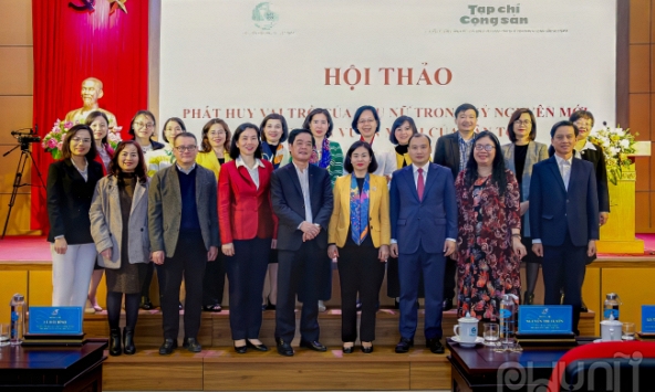 Chùm ảnh hội thảo “Phát huy vai trò của phụ nữ trong kỷ nguyên mới, kỷ nguyên vươn mình của dân tộc”