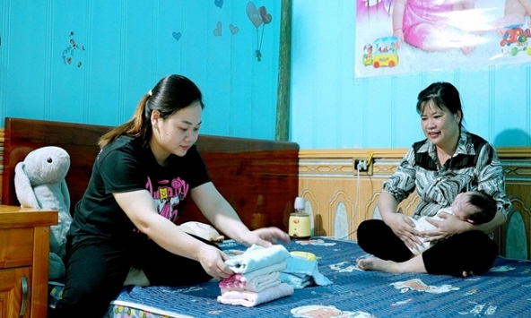 Mẹ chồng đồng hành cùng con dâu trong chặng đường tìm kiếm hạnh phúc