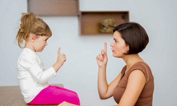 Cha mẹ thông thái: Bí quyết giúp con kiểm soát hành vi hiệu quả