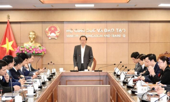 Kịp thời giải quyết các điểm nghẽn về giáo dục cho địa phương