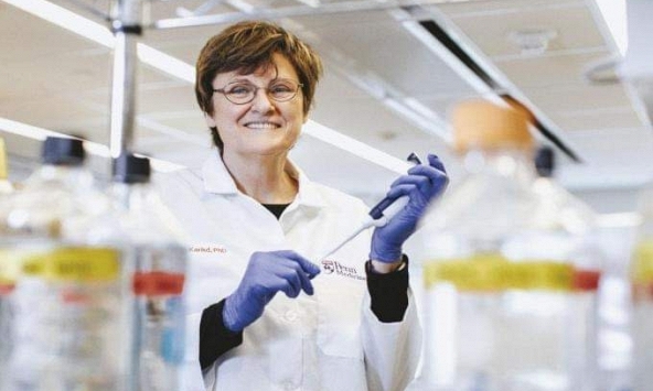 Bà Katalin Karikó: Nhà khoa học đặt nền móng cho cuộc cách mạng vắc xin mRNA chống COVID-19