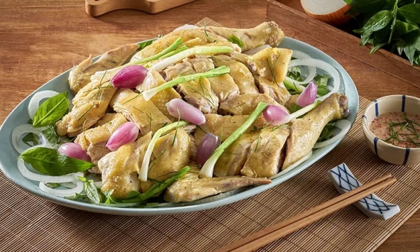 Gà hấp hành răm, hương vị quê nhà nồng ấm