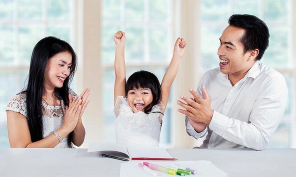 Kết hợp các kỹ năng khi nuôi dạy con để phát triển toàn diện