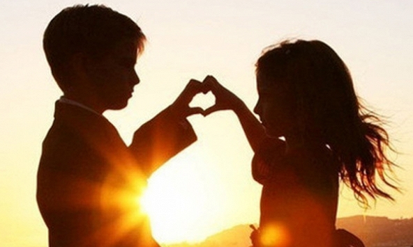 Khi con 'say nắng' tuổi teen: Cha mẹ nên ứng xử như thế nào?