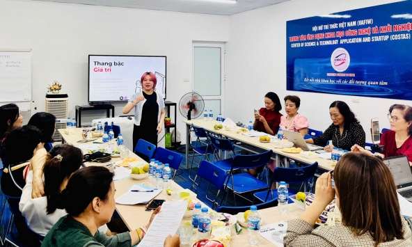 Khám phá nội tâm, định hình chất lượng: Tọa đàm đặc biệt dành cho nữ trí thức Việt Nam