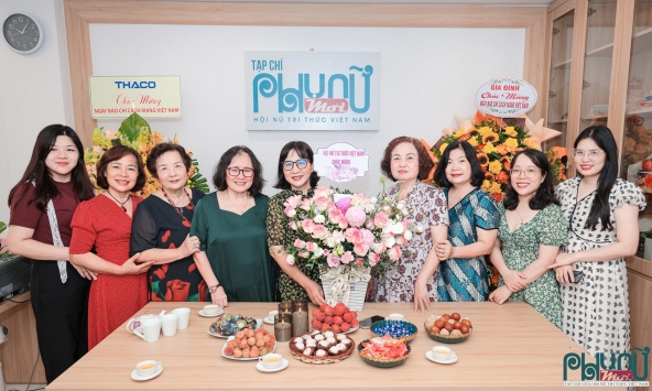 Lãnh đạo Hội Nữ trí thức Việt Nam chúc mừng Tạp chí Phụ nữ Mới nhân kỷ niệm 100 năm Ngày Báo chí cách mạng Việt Nam 