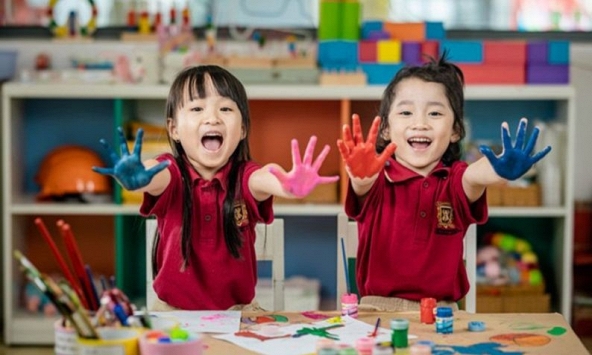 Quốc hội thông qua Nghị quyết miễn, hỗ trợ học phí và phổ cập mầm non 3-5 tuổi