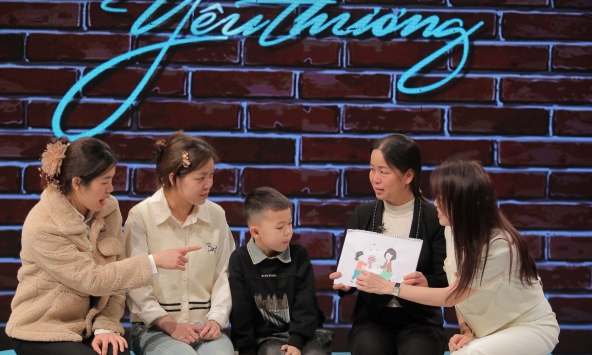 Khi tình mẫu tử vượt qua mọi giới hạn của ngôn ngữ