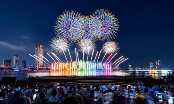 Đà Nẵng đón hơn 1 triệu khách/ tháng, công suất khách sạn 4-5 sao chạm ngưỡng 100% dịp chung kết DIFF