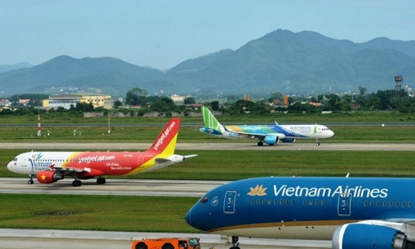 Hàng loạt chuyến bay đi đến Hải Phòng, Quảng Ninh, Hà Nội bị hủy hoặc hoãn thay đổi lịch do bão Wipha