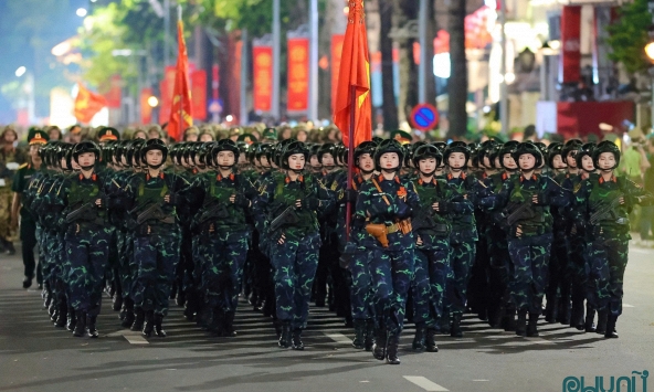 Hơn 16.300 quân nhân và hàng trăm khí tài tham gia tổng hợp luyện diễu binh lần hai