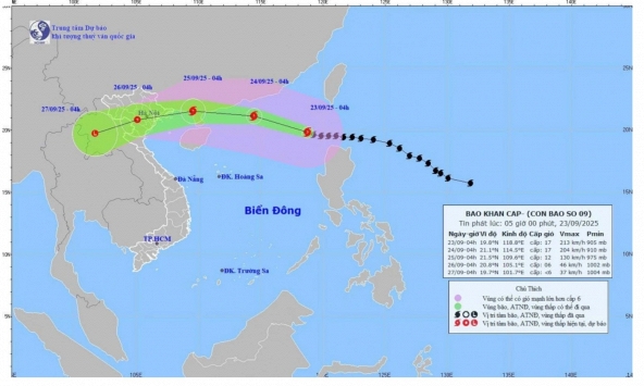 Siêu bão Ragasa, bão số 9, với sức gió giật trên cấp 17, đang tiến thẳng vào vùng biển Bắc Bộ