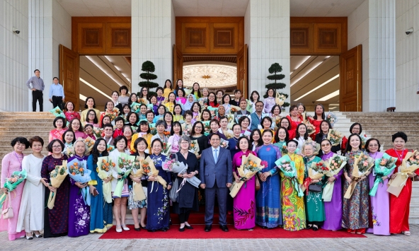 Hành trình thầm lặng của những nữ trí thức Việt Nam làm khoa học và cống hiến