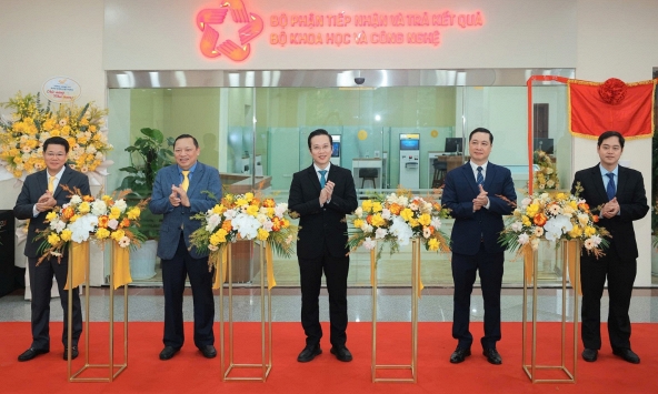 Bộ Khoa học và Công nghệ khai trương Bộ phận tiếp nhận và trả kết quả tại trụ sở