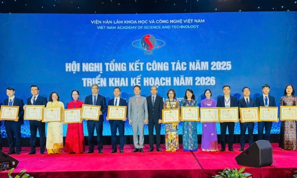 Tỷ lệ nhà khoa học nữ tiệm cận 40% trong 7 công trình khoa học xuất sắc năm 2025 của Viện Hàn lâm