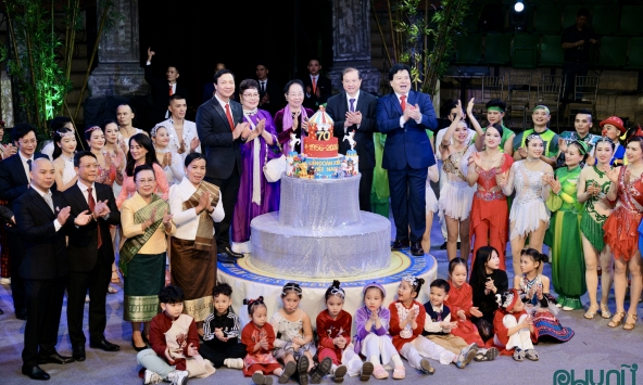 Liên đoàn Xiếc Việt Nam kỷ niệm 70 năm thành lập, đón nhận Huân chương Lao động hạng Nhất