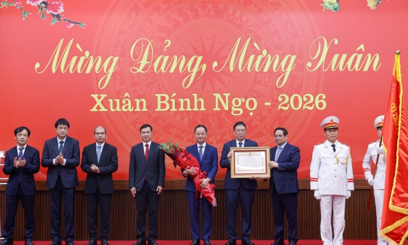 Viện Hàn lâm Khoa học và Công nghệ Việt Nam đón Huân chương Lao động hạng Nhất