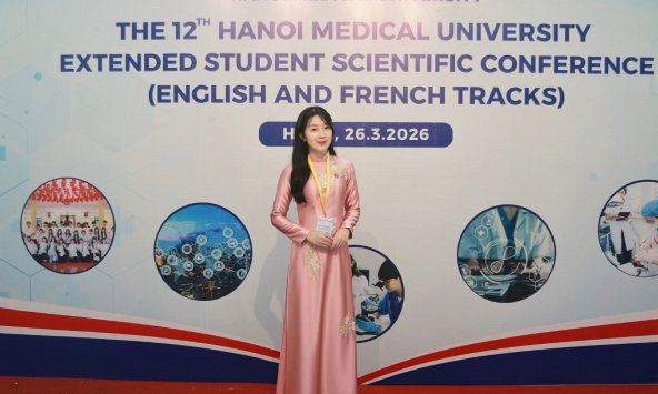 Nữ sinh Đại học Y Hà Nội giành giải Nhất với nghiên cứu theo dõi dinh dưỡng bệnh nhân ICU tại Hội nghị Khoa học 