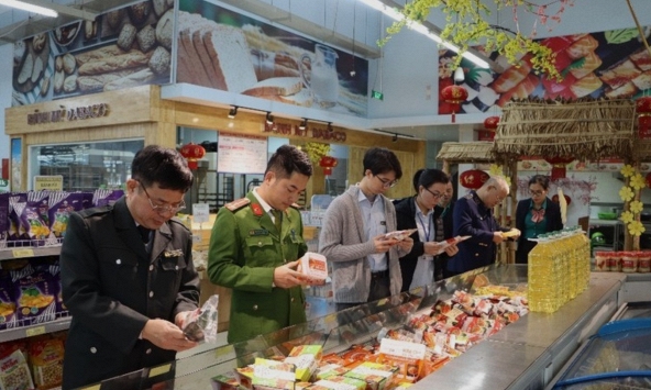 Bộ Y tế phối hợp công an tăng cường xử lý vi phạm an toàn thực phẩm, mở rộng áp dụng chế tài hình sự