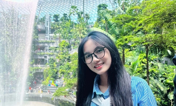 Tốt nghiệp sớm, nữ sinh Việt giành học bổng tiến sĩ tại đại học hàng đầu thế giới