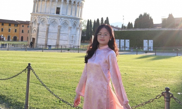 Nữ sinh Đại học Hà Nội nhận học bổng Erasmus+ gần 200 triệu đồng sang Italia