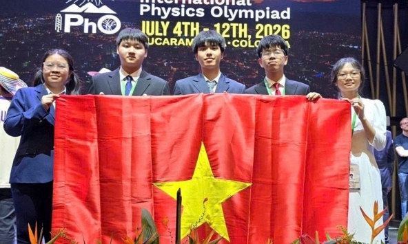 Đội tuyển Việt Nam giành 4 Huy chương Vàng Olympic Vật lý quốc tế 2026