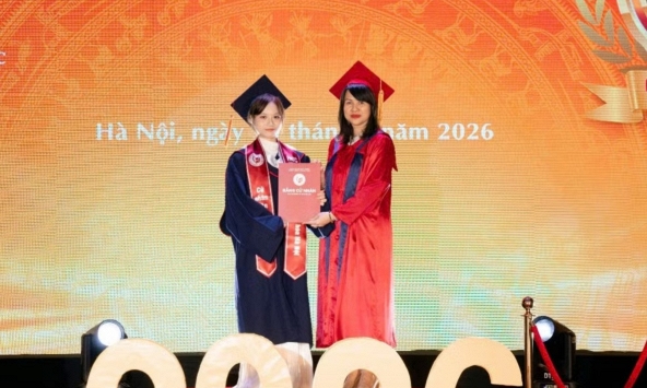 Quyết định đổi ngành vào phút chót nữ sinh trở thành sinh viên xuất sắc toàn khóa