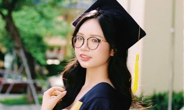 Nữ sinh từng đoạt giải Nhất quốc gia trở thành thủ khoa khoa Lịch sử Trường ĐH Sư phạm Hà Nội