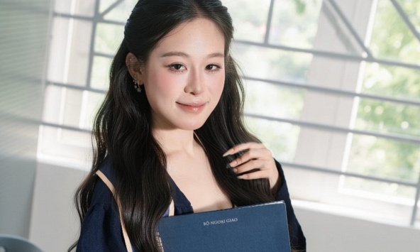 Nữ thủ khoa Luật Quốc tế nhận 6 lời mời học thạc sĩ từ các đại học châu Âu