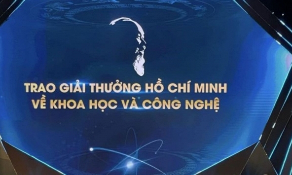 Chính phủ thành lập Hội đồng xét tặng Giải thưởng Hồ Chí Minh, Giải thưởng Nhà nước về khoa học và công nghệ