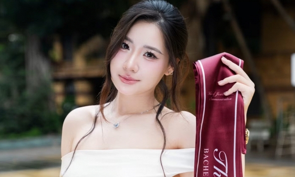 Lê Bảo Ngọc: Từ nghiên cứu khoa học đến hành trình học song bằng