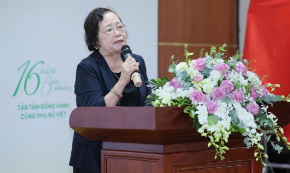 Mãn kinh: Điểm chuyển đổi quan trọng trên hành trình sức khỏe của phụ nữ