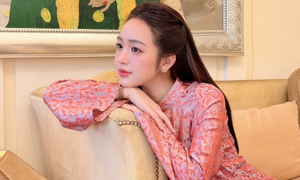 Hot girl Hà Thành Lê Phương Anh 'tái xuất' với bộ ảnh cực quyến rũ, xứng đáng 'Top 1 server' hè 2026