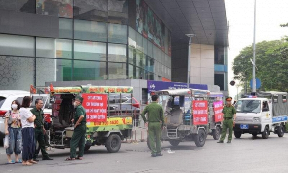 Hàng loạt ô tô bị khóa bánh, cấm ra vào chung cư Artemis: 'Cuộc chiến' chưa có hồi kết giữa cư dân và chủ đầu tư