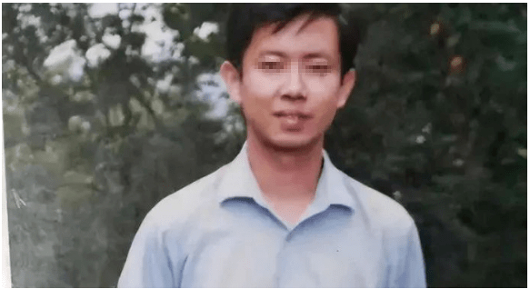 Bị phụ huynh chèn ép, thầy giáo bất lực trầm mình xuống sông để bảo vệ danh dự: 'Thà chết cũng không xin lỗi'