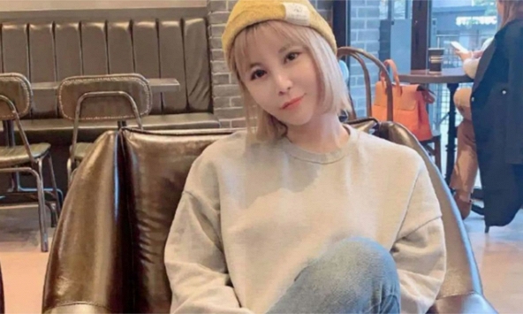 'Thà khóc trên xe BMW còn hơn cười trên xe đạp': Người phụ nữ từng gây bão với phát ngôn 'để đời' ly hôn chỉ sau 1 năm lấy chồng