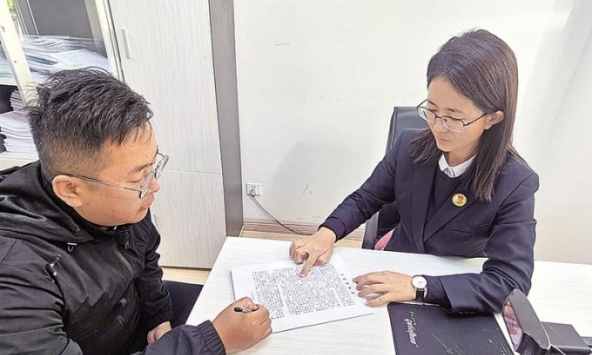 Tưởng được hưởng trọn căn nhà do bố mẹ viết di chúc để lại cho mình, người đàn ông chưng hửng khi nghe phán quyết của tòa án