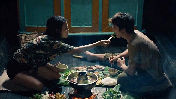 “Chàng dâng cá, Nàng ăn hoa!” của đạo diễn Phan Đăng Di phải hoãn sóng vì có nội dung nhạy cảm