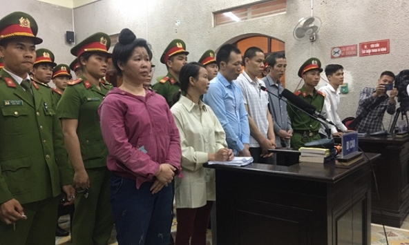 Mẹ nữ sinh giao gà lĩnh án 20 năm tù