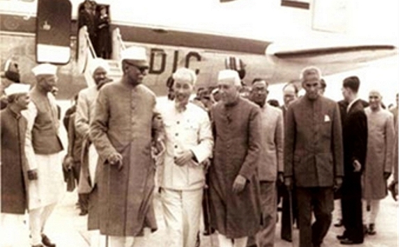 Ra mắt bộ sách 'Hồ Chí Minh với Ấn Độ' bản tiếng Việt và tiếng Anh