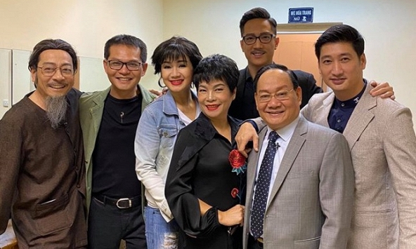 NSND Thu Hà lạ lẫm trong hình ảnh cá tính, bụi bặm