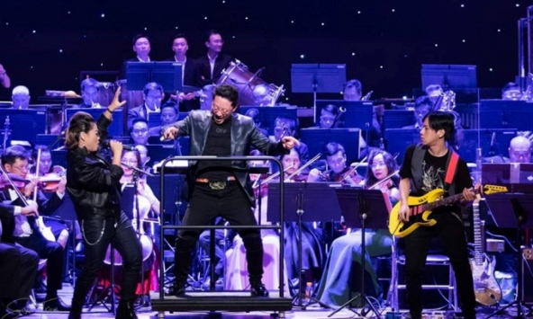 'Rock Symphony - We are the champions': Bữa tiệc 'mix' giữa nhạc cổ điển và Rock cho năm mới