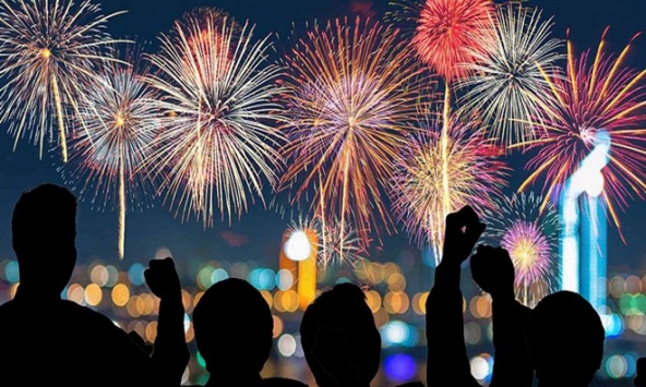 Ăn tết Ta nói chuyện Tết Tây