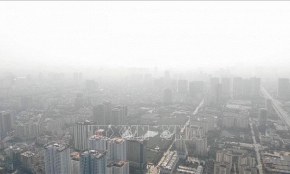 Không khí Hà Nội ô nhiễm, người dân cần hạn chế ra ngoài