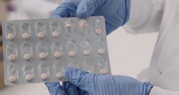 Vaccine dạng viên, xịt sắp thế chỗ vaccine tiêm trong cuộc chiến chống COVID-19