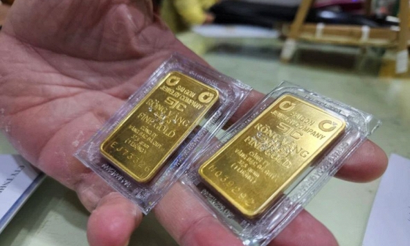 Giá vàng ngày 15/6/2026: Vàng trong nước bất động, thế giới tăng vọt