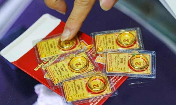 Giá vàng ngày 30/6/2026: Trong nước lao dốc, thế giới lùi sát mốc 4.000 USD