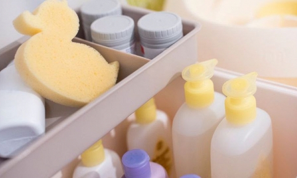 Đình chỉ lưu hành và tiêu hủy lô gel tắm gội Oatrum do không đạt chất lượng