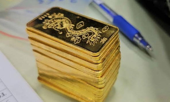 Giá vàng ngày 24/8/2026: Vàng trong nước đi ngang, thế giới vượt mốc 4.600 USD/ounce