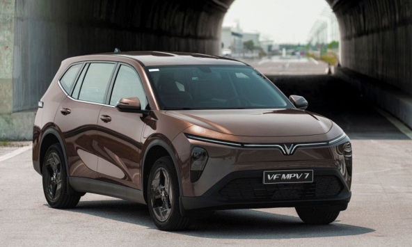 Lên đời xe 7 chỗ gắn bó đường dài: VF MPV 7 nhân đôi lợi ích với gói ưu đãi kép